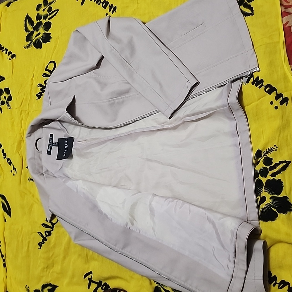 Jacket - Picture 4 of 4